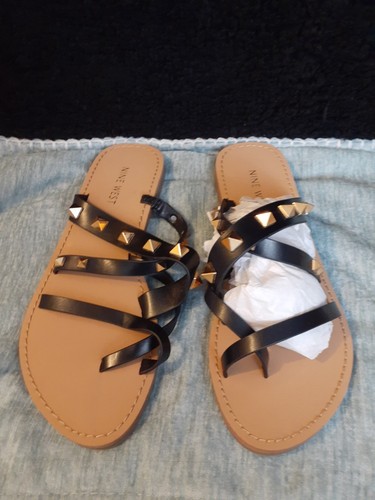 Nine west slip toe - on, post