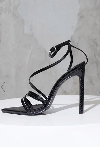 Strappy heels shoes - size, us